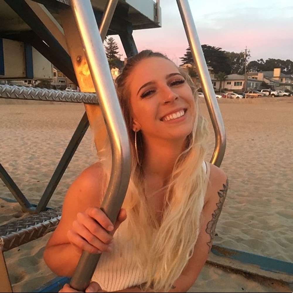 Meet your Posher, Emily